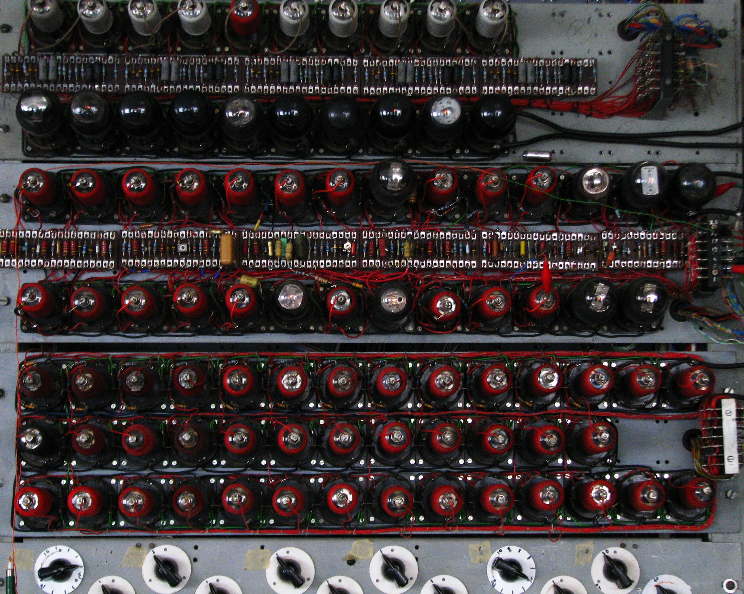 Valves (vacuum tubes) of a reconstruction
