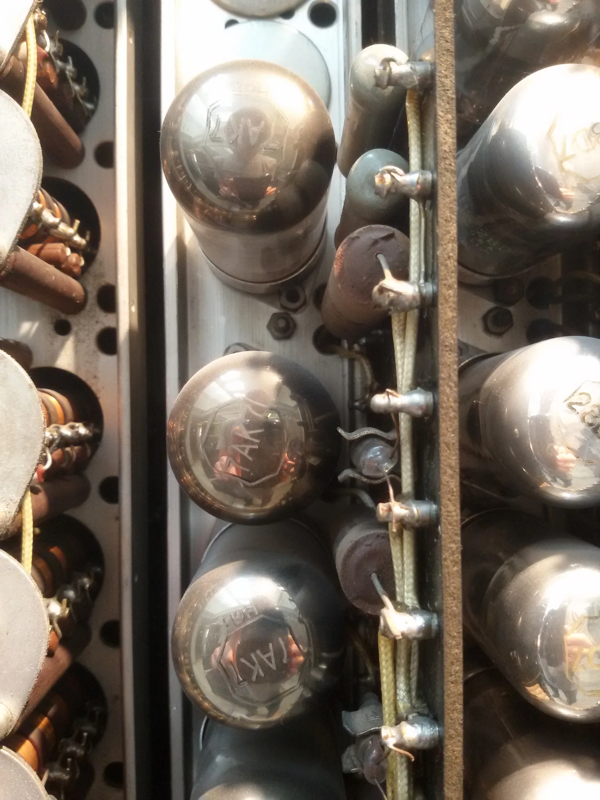7AK7 vacuum tubes in a 1956 version